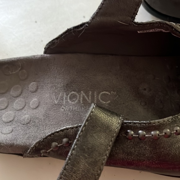 Vionic leather Mary Jane style orthoheels, sz 10 - Picture 2 of 3